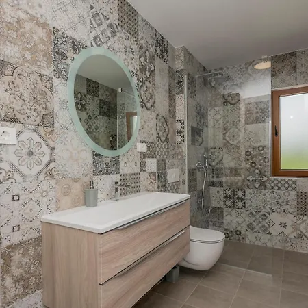 Luxurious In Σπίτι διακοπών *