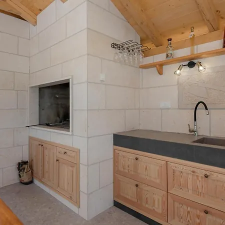 Σπίτι διακοπών Luxurious In Donji Proložac